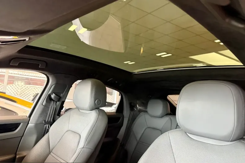 Porsche Cayenne din 2023 cu 82.369 km - oferta POR248721 - foto 6
