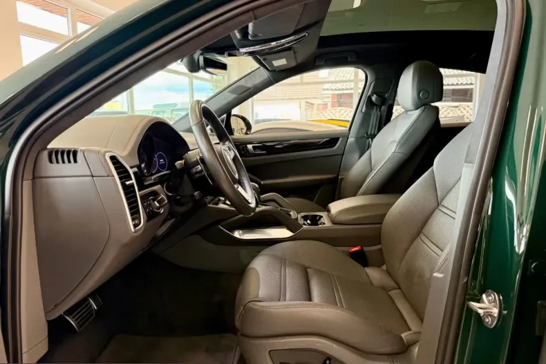 Porsche Cayenne din 2023 cu 82.369 km - oferta POR248721 - foto 7