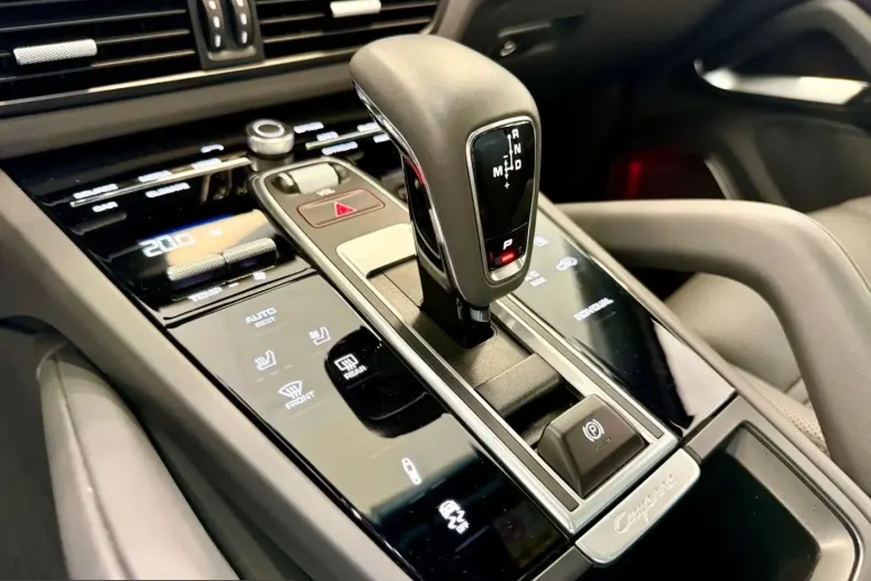 Porsche Cayenne din 2023 cu 82.369 km - oferta POR248721 - foto 16
