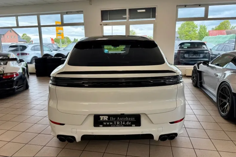 Porsche Cayenne din 2024 cu 33.419 km - oferta POR248723 - foto 4