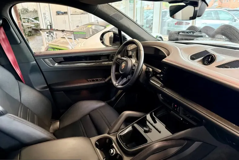 Porsche Cayenne din 2024 cu 33.419 km - oferta POR248723 - foto 16