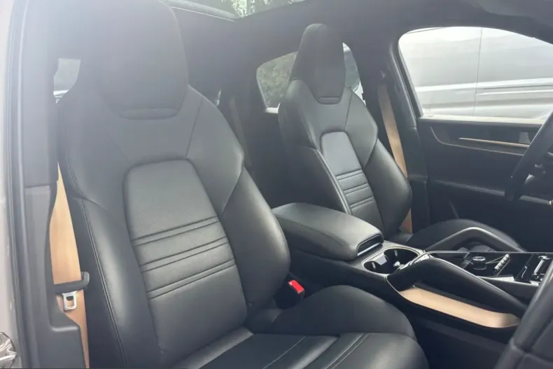 Porsche Cayenne din 2023 cu 67.345 km - oferta POR248725 - foto 10