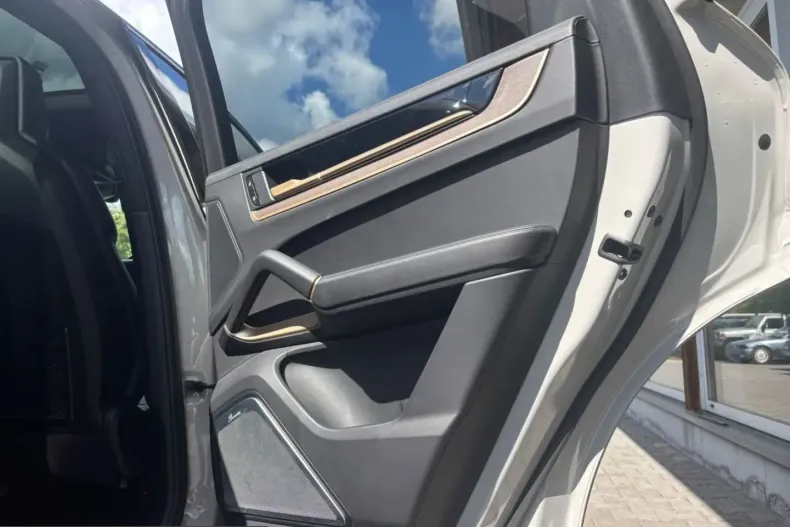 Porsche Cayenne din 2023 cu 67.345 km - oferta POR248725 - foto 21