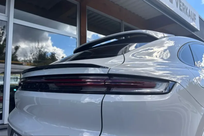 Porsche Cayenne din 2023 cu 67.345 km - oferta POR248725 - foto 26