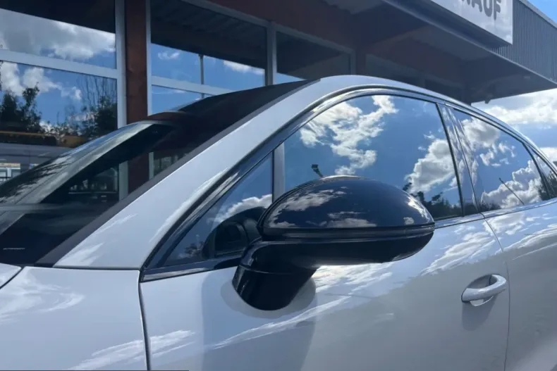 Porsche Cayenne din 2023 cu 67.345 km - oferta POR248725 - foto 27