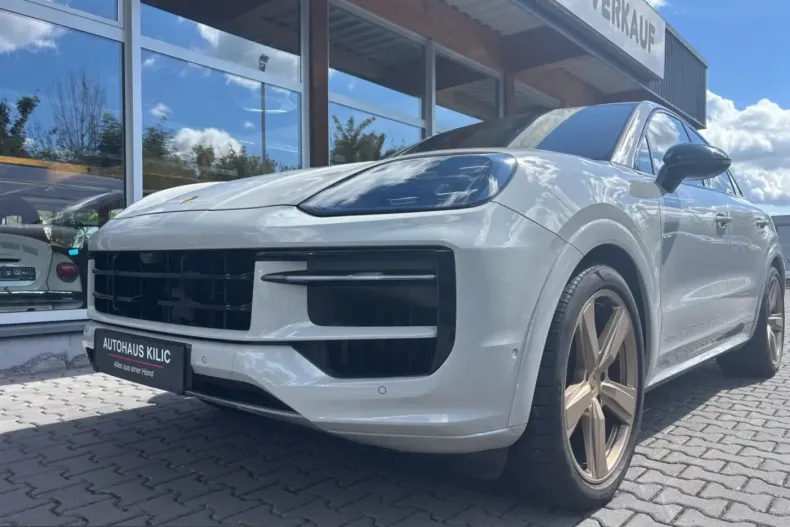Porsche Cayenne din 2023 cu 67.345 km - oferta POR248725 - foto 29