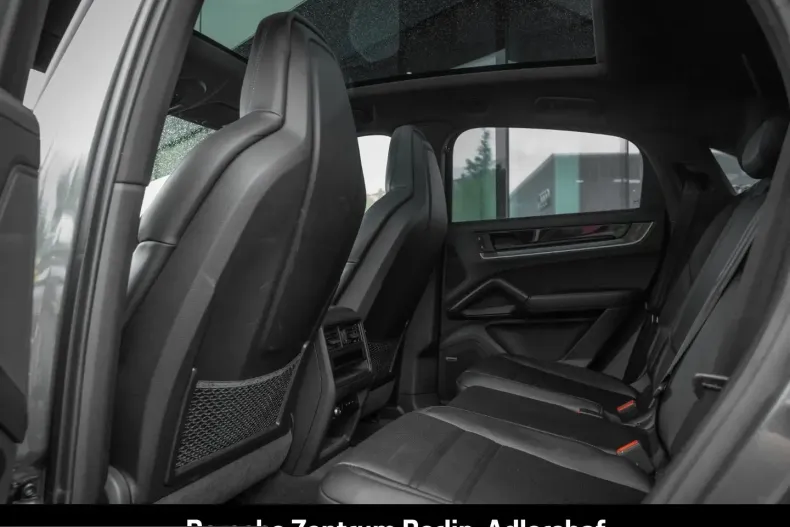 Porsche Cayenne din 2023 cu 41.056 km - oferta POR248726 - foto 7