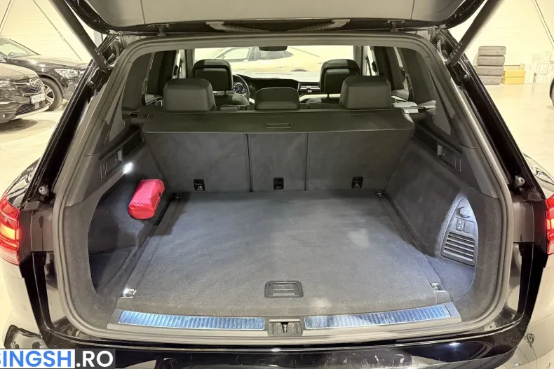 Volkswagen Touareg din 2021 cu 156.625 km - oferta VOL248729 - foto 18