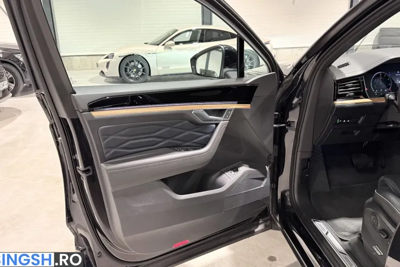 Volkswagen Touareg din 2021 cu 156.625 km - oferta VOL248729 - foto 36