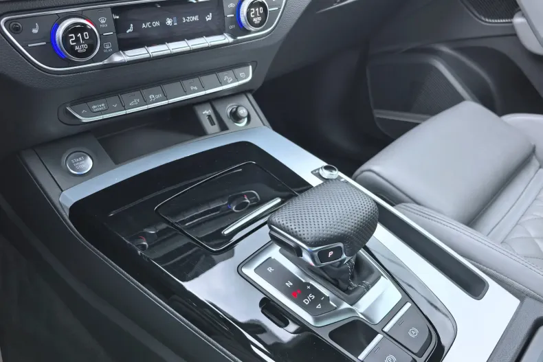 Audi Q5 Sportback din 2022 cu 112.600 km - oferta AUD248731 - foto 16