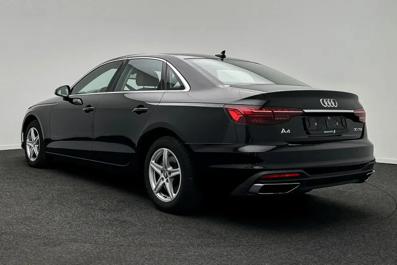 Audi A4 Limuzina din 2020 cu 138.210 km - oferta AUD248741 - foto 5