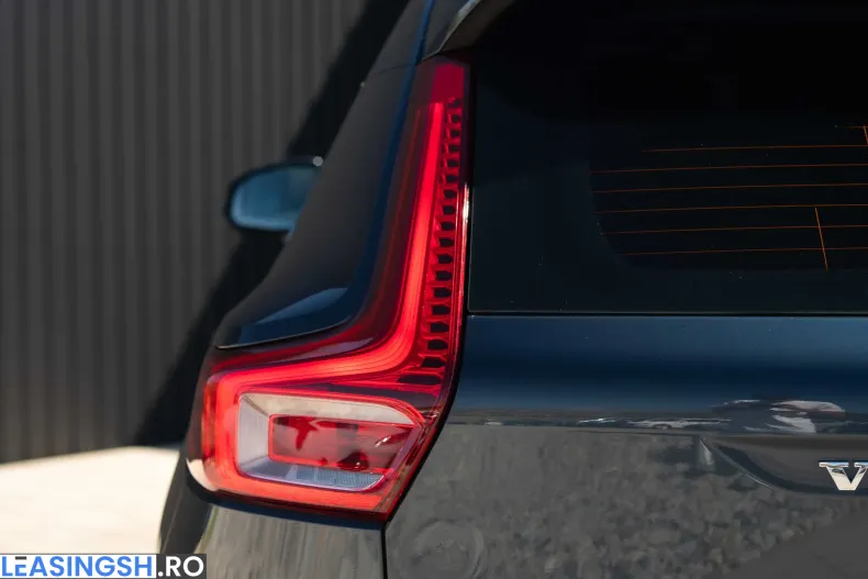 Volvo XC40 din 2021 cu 110.687 km - oferta VOL248753 - foto 13