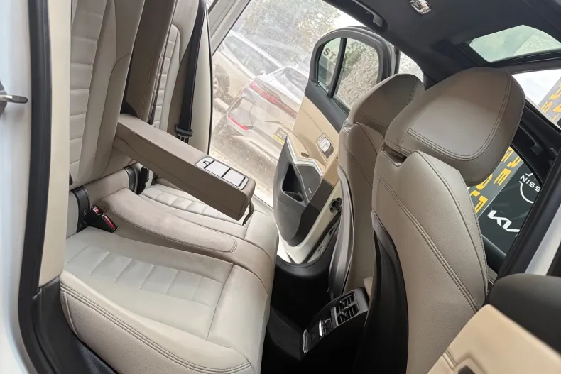 BMW 320 (Seria 3) din 2025 cu 39.000 km - oferta BMW248755 - foto 10