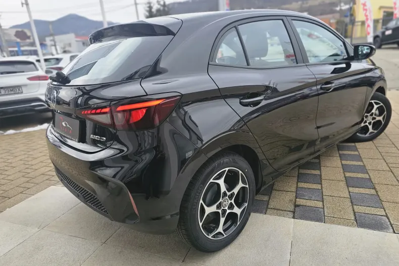 MG MG3 din 2024 cu 10 km - oferta MG0248758 - foto 3