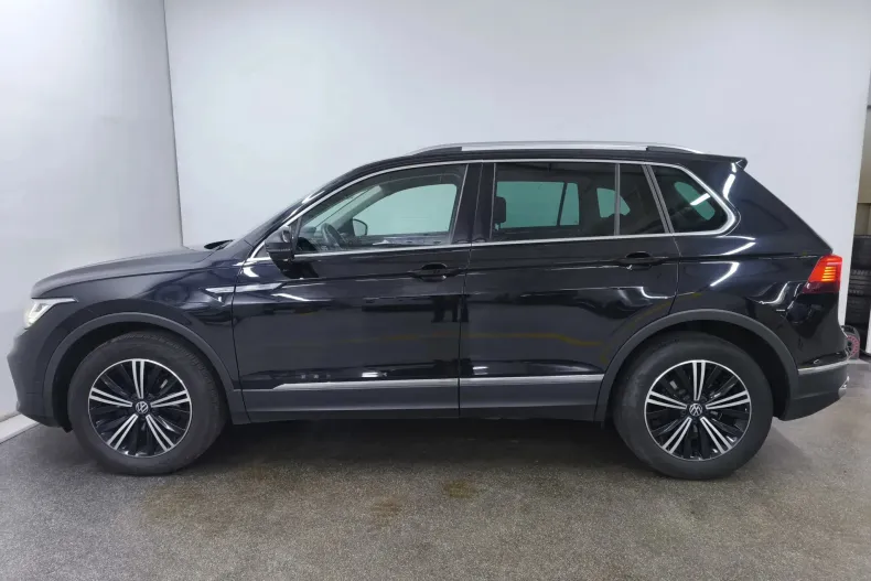 Volkswagen Tiguan din 2021 cu 105.000 km - oferta VOL248763 - foto 2
