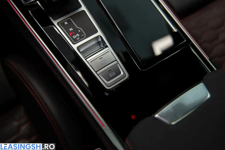 Audi RS6 din 2024 cu 11.650 km - oferta AUD248764 - foto 32