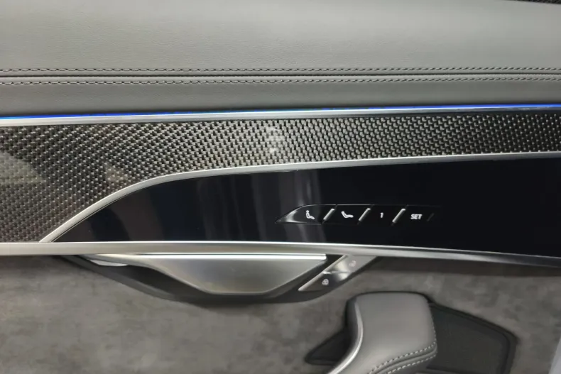 Audi S8 din 2020 cu 77.000 km - oferta AUD248766 - foto 16