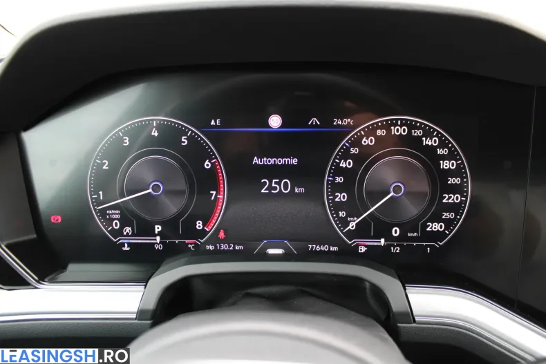 Volkswagen Touareg din 2022 cu 77.460 km - oferta VOL248770 - foto 18