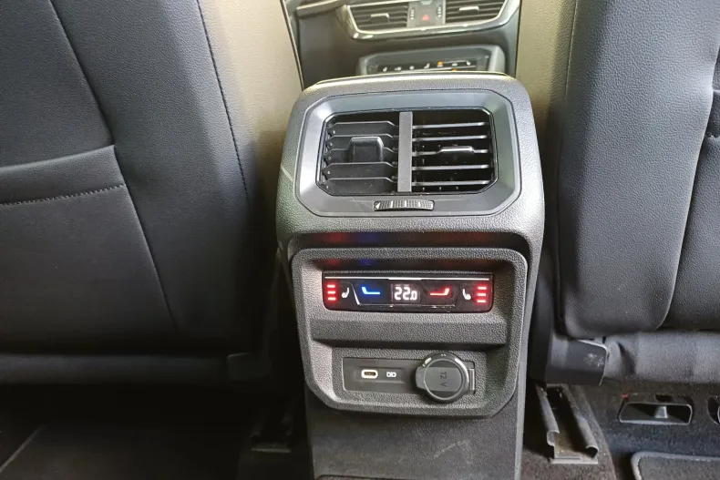 Seat Tarraco din 2023 cu 50.550 km - oferta SEA248773 - foto 37