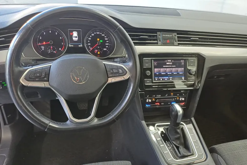Volkswagen Passat din 2022 cu 80.755 km - oferta VOL248774 - foto 6