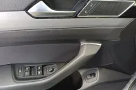 Volkswagen Passat din 2022 cu 80.755 km - oferta VOL248774 - foto 8