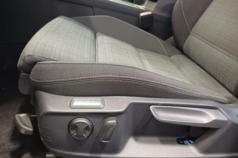 Volkswagen Passat din 2022 cu 80.755 km - oferta VOL248774 - foto 9