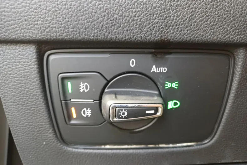 Volkswagen Passat din 2022 cu 80.755 km - oferta VOL248774 - foto 10
