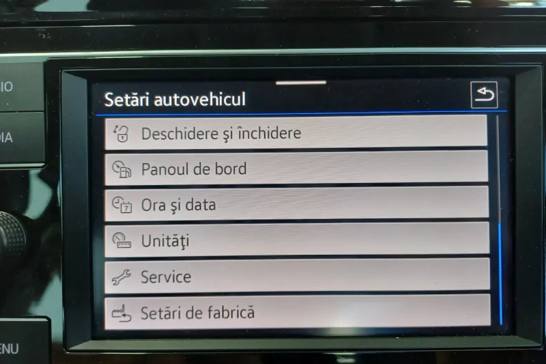 Volkswagen Passat din 2022 cu 80.755 km - oferta VOL248774 - foto 18