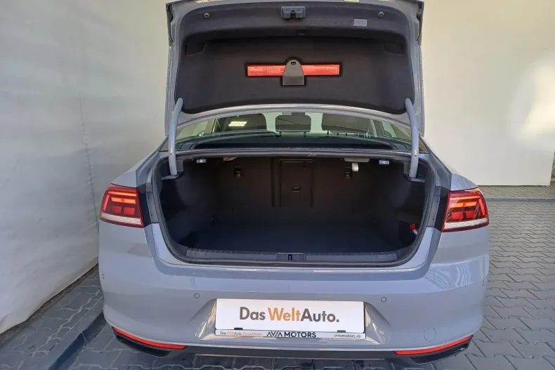 Volkswagen Passat din 2022 cu 80.755 km - oferta VOL248774 - foto 35