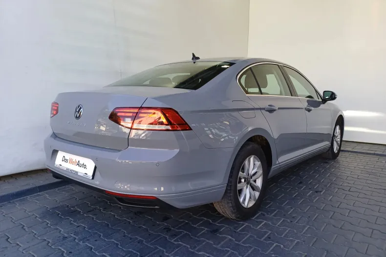 Volkswagen Passat din 2022 cu 80.755 km - oferta VOL248774 - foto 36