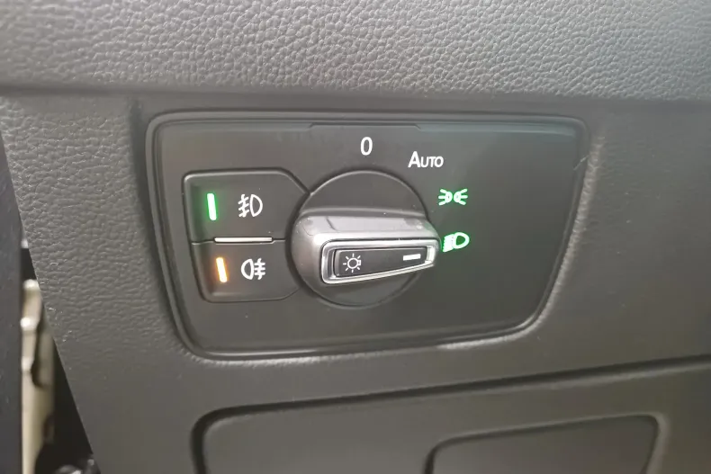 Volkswagen Passat din 2022 cu 60.996 km - oferta VOL248775 - foto 11