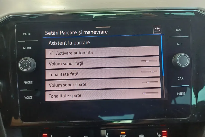 Volkswagen Passat din 2022 cu 60.996 km - oferta VOL248775 - foto 26
