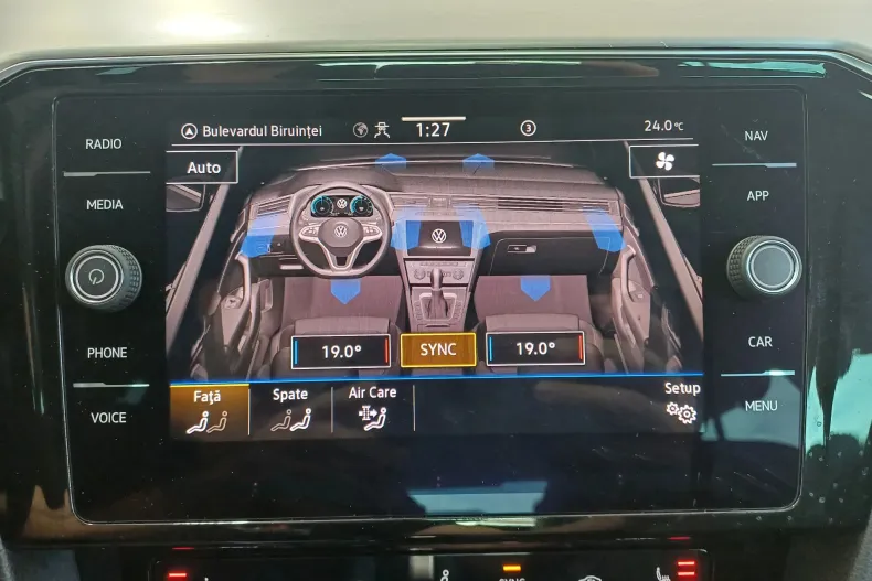 Volkswagen Passat din 2022 cu 60.996 km - oferta VOL248775 - foto 31