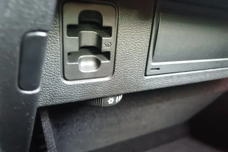 Volkswagen Passat din 2022 cu 60.996 km - oferta VOL248775 - foto 33