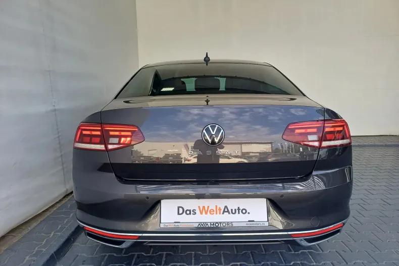 Volkswagen Passat din 2022 cu 60.996 km - oferta VOL248775 - foto 38
