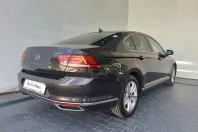 Volkswagen Passat din 2022 cu 60.996 km - oferta VOL248775 - foto 40