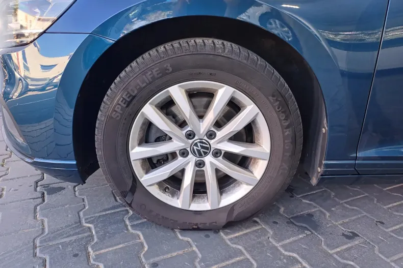 Volkswagen Passat din 2021 cu 72.281 km - oferta VOL248776 - foto 4