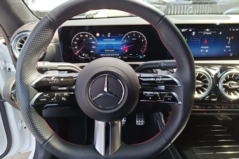 Mercedes-Benz CLA 180 (Clasa CLA) din 2025 cu 22.871 km - oferta MER248778 - foto 14