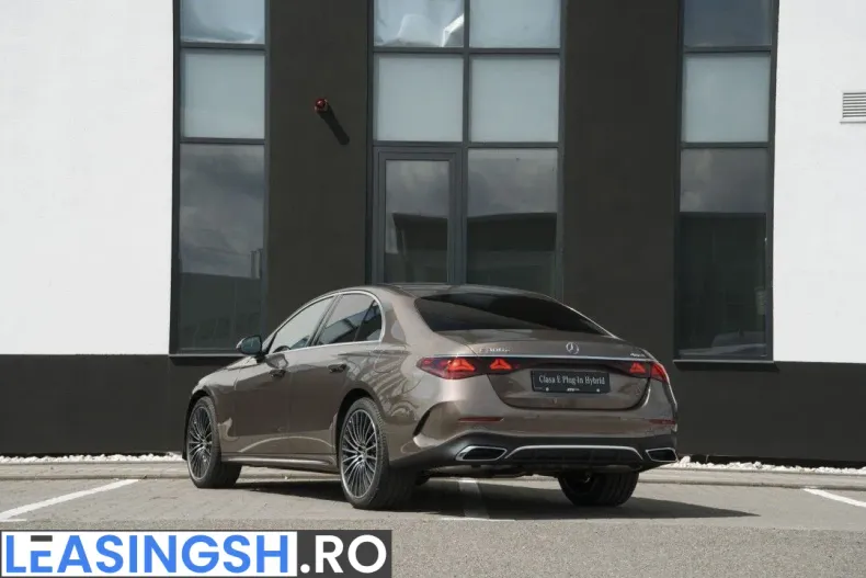 Mercedes-Benz E din 2026 cu 1 km - oferta MER248781 - foto 3