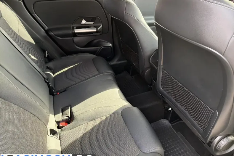 Mercedes-Benz GLA din 2024 cu 36.537 km - oferta MER248789 - foto 13