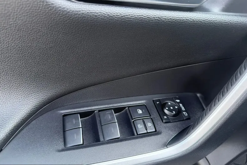 Toyota RAV4 din 2022 cu 158.803 km - oferta TOY248791 - foto 9