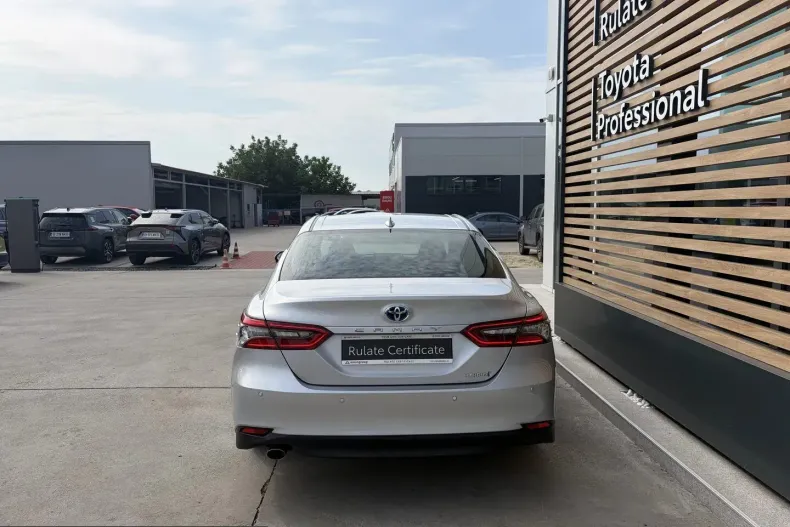Toyota Camry din 2023 cu 57.428 km - oferta TOY248794 - foto 6