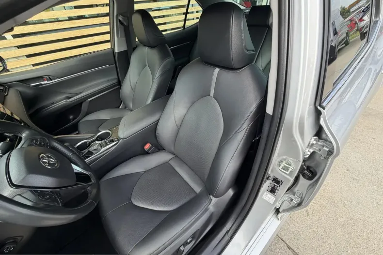 Toyota Camry din 2023 cu 57.428 km - oferta TOY248794 - foto 15