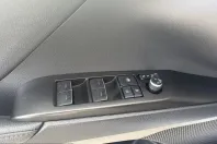 Toyota Camry din 2023 cu 57.428 km - oferta TOY248794 - foto 17