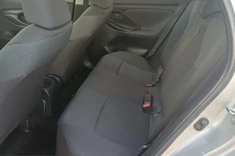 Toyota Yaris din 2023 cu 21.420 km - oferta TOY248795 - foto 8