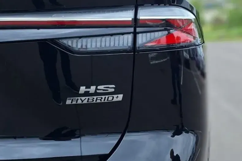 MG HS din 2025 cu 1 km - oferta MG0248798 - foto 6
