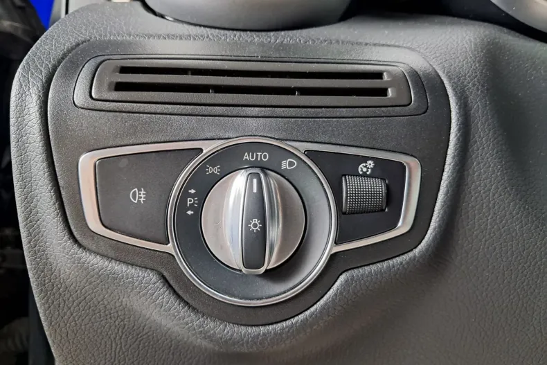 Mercedes-Benz GLC din 2021 cu 56.933 km - oferta MER248804 - foto 19