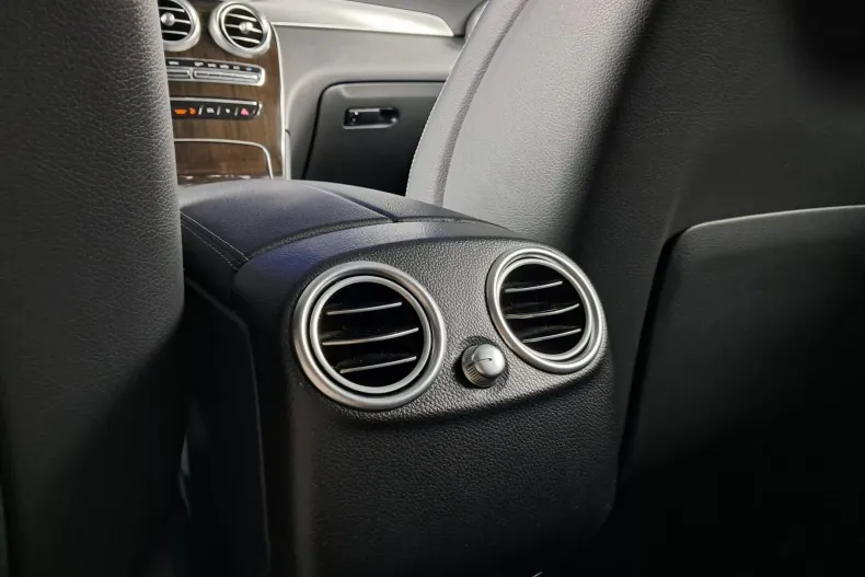 Mercedes-Benz GLC din 2021 cu 56.933 km - oferta MER248804 - foto 32