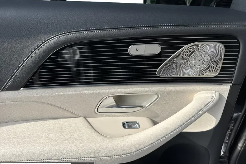 Mercedes-Benz GLE din 2026 cu 6.000 km - oferta MER248808 - foto 23