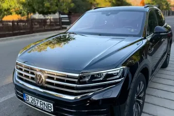 Volkswagen Touareg din 2024 - oferta VOL248820